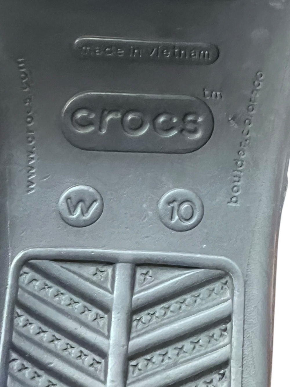 Crocs Sanrah Diamante Wedge Flip
Sandals Size 10 Navy Embellished EUC - Picture 9 of 9